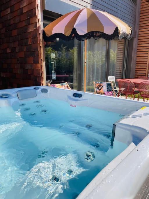 La Regate Avec Jaccuzi A 50 M Du Centre Historique Leilighet Sarlat-la-Canéda Eksteriør bilde
